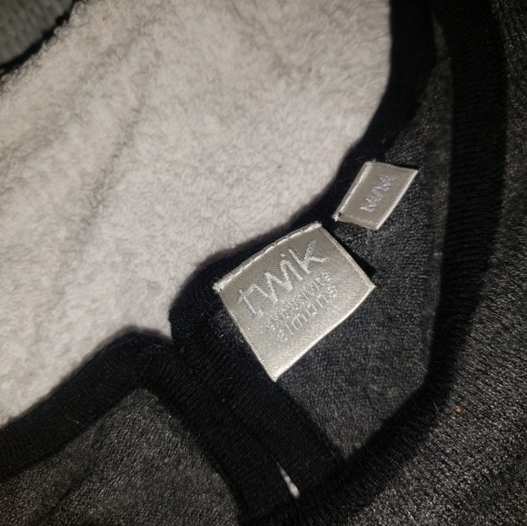 COPY - Sweaters - Picture 6 of 6